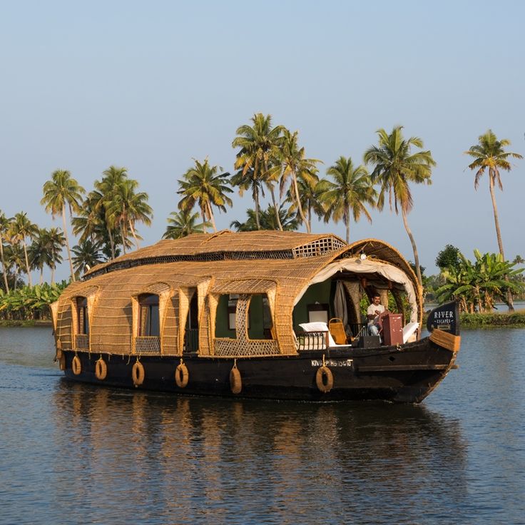 "Alleppey houseboat backwaters Kerala tour places"